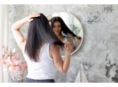 Say Goodbye to Oily Hair: Essential Haircare Tips for Singapore's Humid Weather